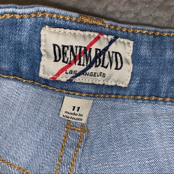 5/$25!! Knee Length Distressed Denim Shorts - Picture 6 of 10